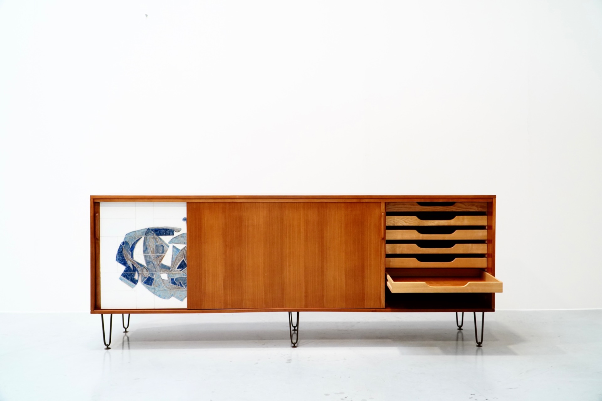 Alfred Hendrickx, Sideboard with Ceramic Art Illustration by Willy